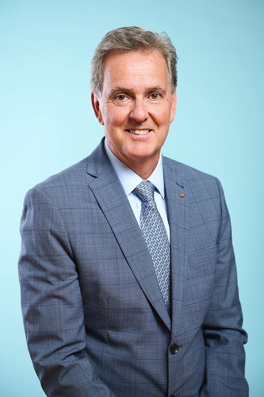 Dr. Jacques Simard