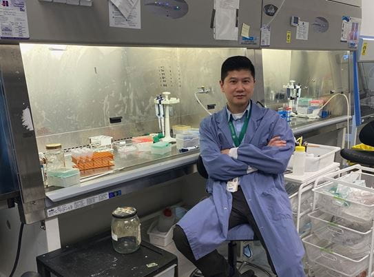 Dr Steven Chan in his lab