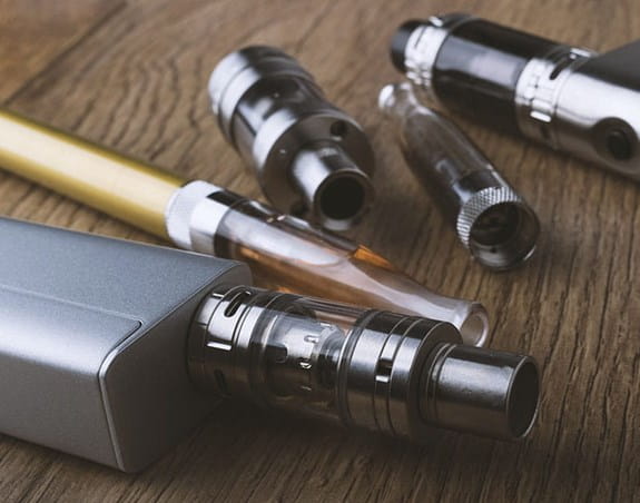 Different types of electronic cigarettes (e-cigarettes)