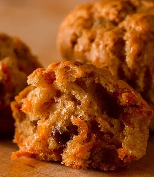 Applesauce Spice Muffins