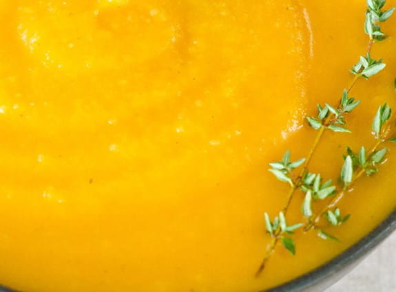Butternut squash soup with thyme and winter spices