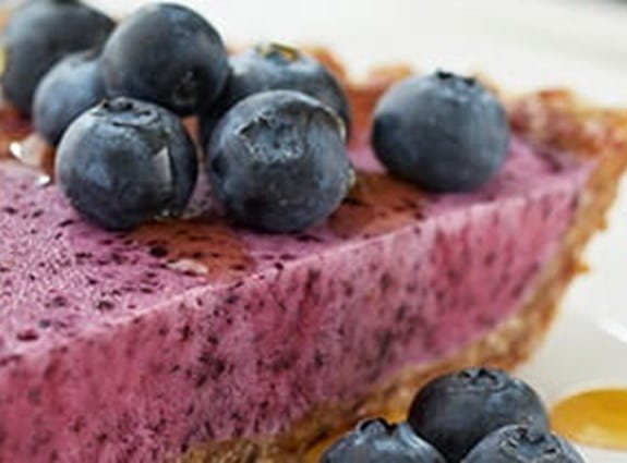 No-bake frozen blueberry pie