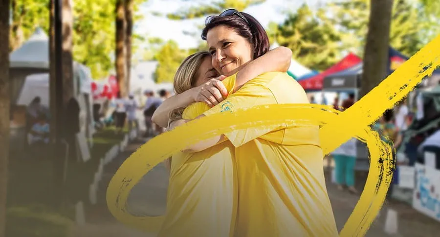 2 women hugging