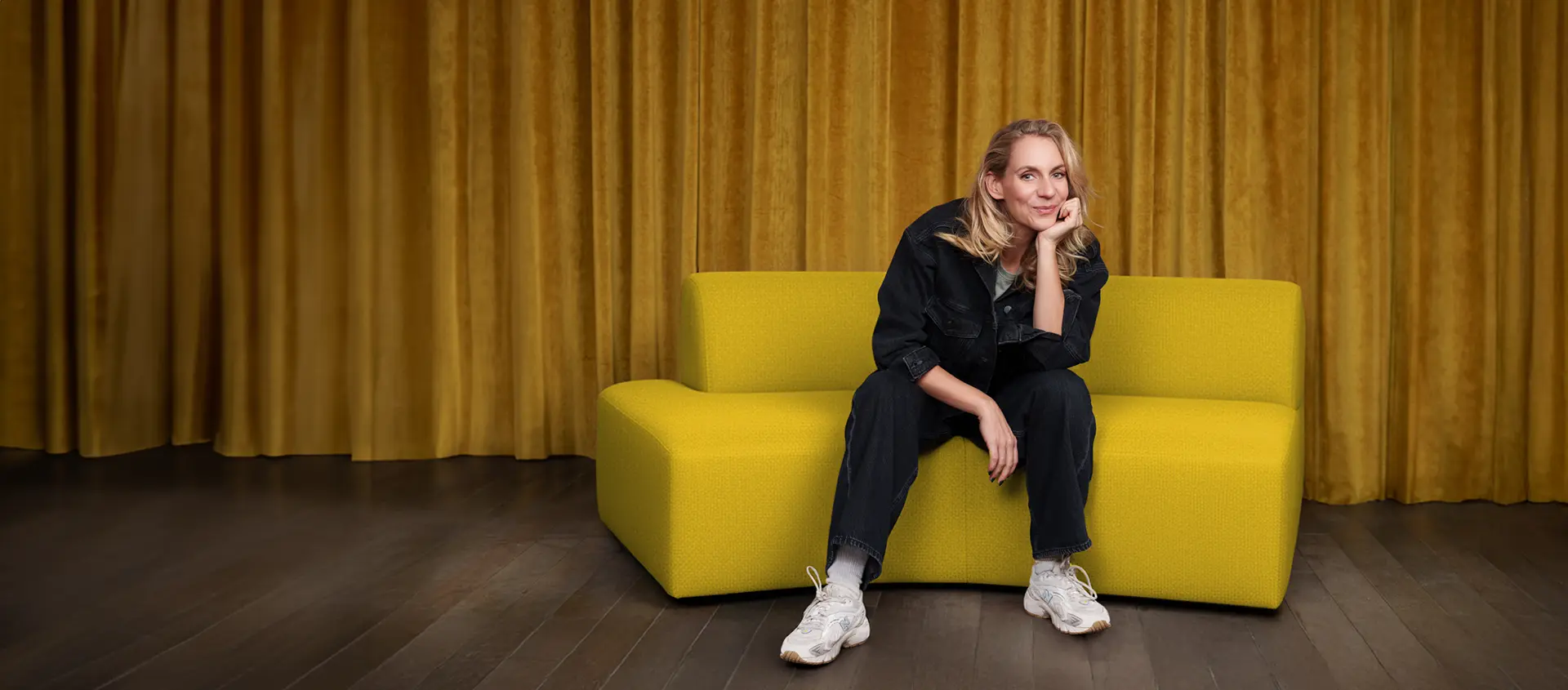 Léane Labrèche-Dor, Lead Ambassador of the Canadian Cancer Society, sitting on a couch
