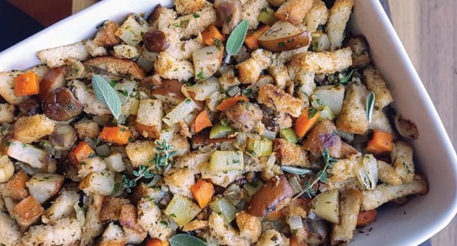 Farce aux châtaignes rôties et aux poires