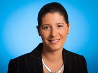 Dr Yvonne Bombard