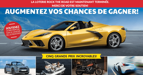 Chevrolet Corvette Stingray jaune sur une route avec un arrière-plan pittoresque